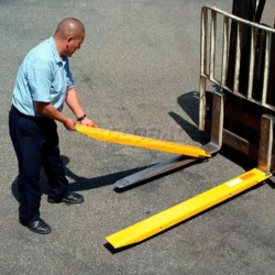 Global Industrial™ Forklift Fork Tine Extension 5"W x 60"L - Pair - Image 7