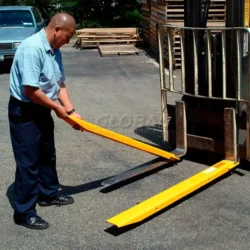 Global Industrial™ Forklift Fork Tine Extension 5"W x 60"L - Pair - Image 8